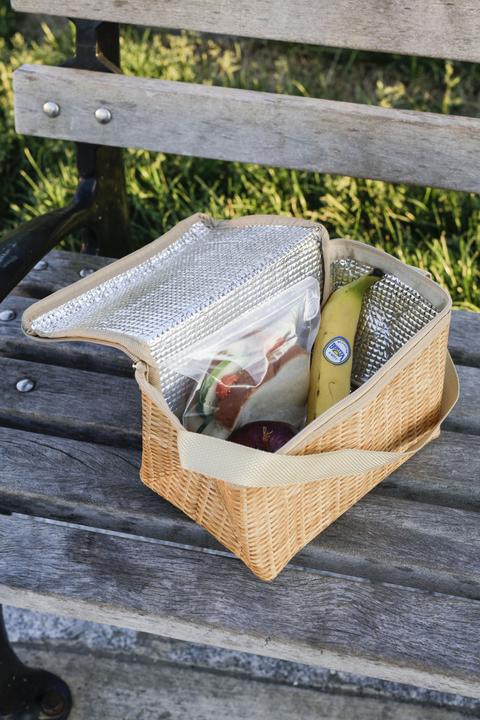 Produktbild Kikkerland Wicker Food Box