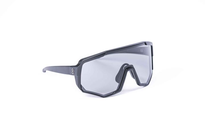 Produktbild Coast Optics Nita XL Sportbrille schwarz mit Photochromen Glas (Schwarz)