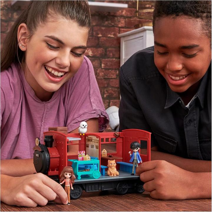 Produktbild Spin Master W.World Hogwarts Expressset mit Harry & Hermine 8 cm