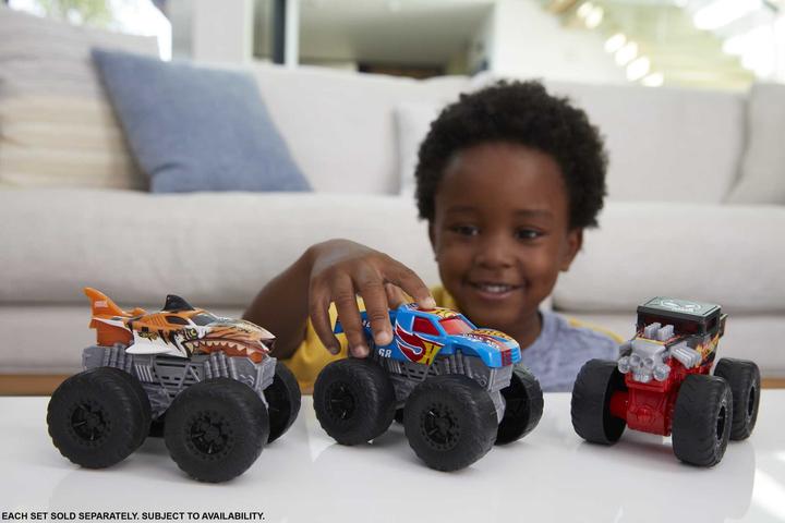 Actual product image Hot Wheels Monster Trucks Roarin Wreckers, assorted