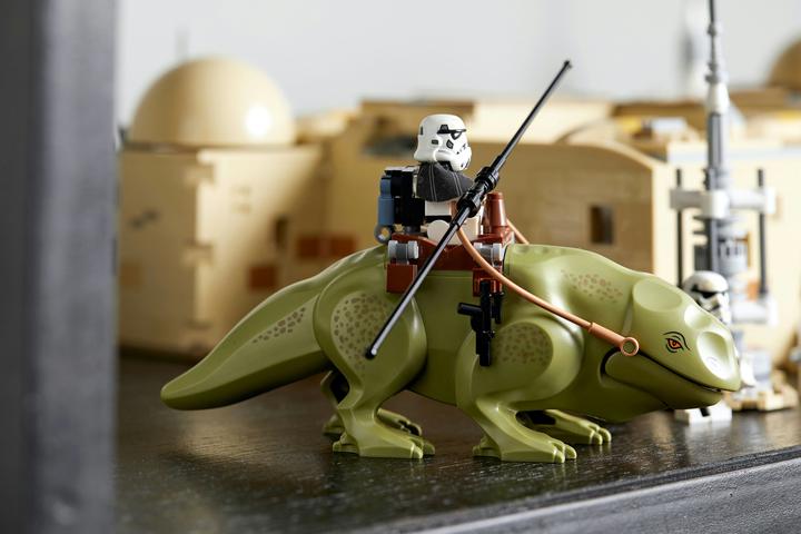 Immagine prodotto LEGO Cantina Mos Eisley (75290, Set LEGO rari, LEGO Star Wars)