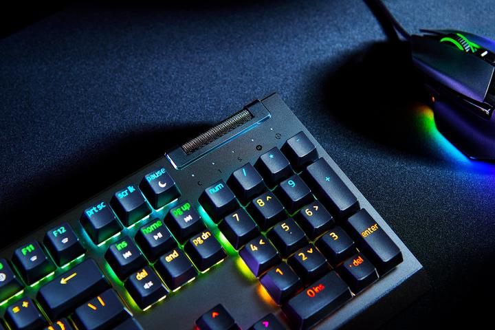 Produktbild Razer Blackwidow V4 X Keyboard Green (Eng. Int., Kabelgebunden)