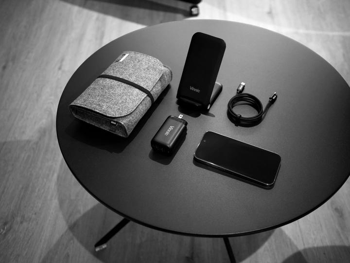 Produktbild Vinnic TRIVOR - Global Travel Kit (65 W)
