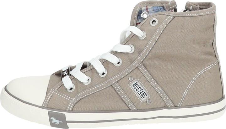 Actual product image Mustang Sneaker (40)