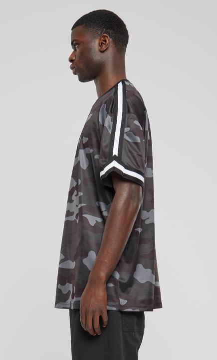 Actual product image Urban Classics Oversized Mesh AOP Tee - 142647 (L)