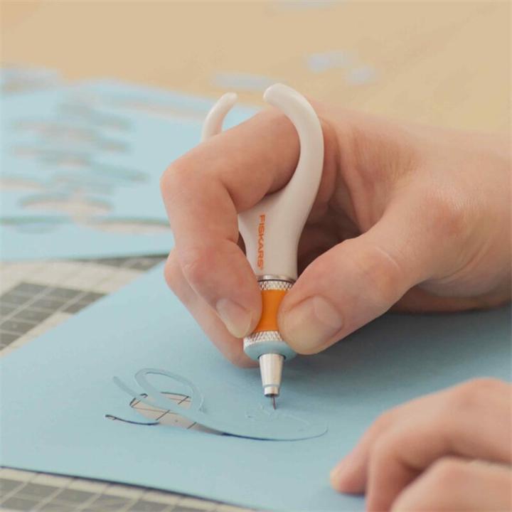 Immagine prodotto Fiskars Coltello girevole a punta di dito (Taglierini)