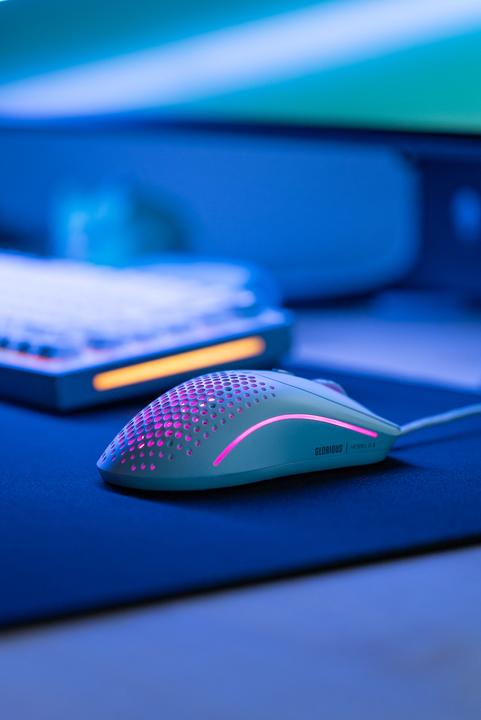 Actual product image Glorious Model O 2 (Cable)