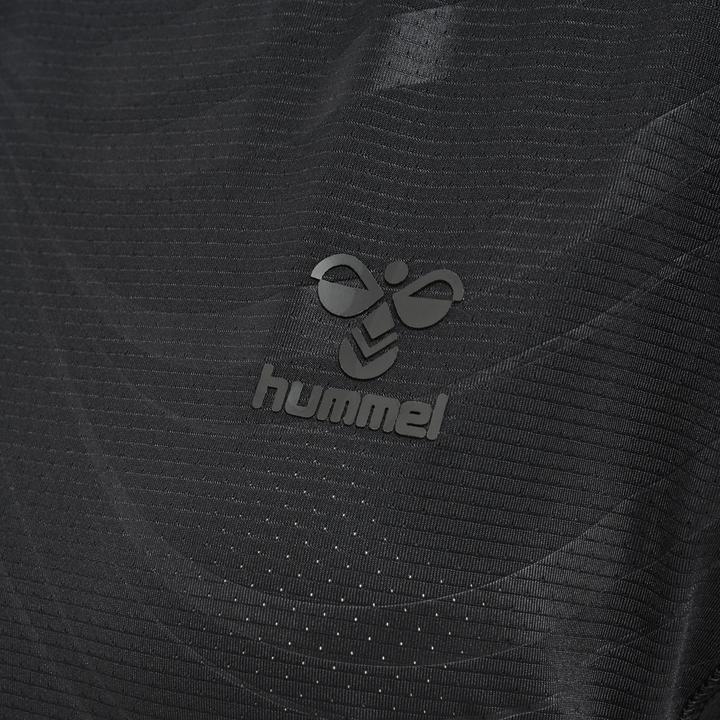 Actual product image hummel Ongrid Poly Tee S/S Wo (M)