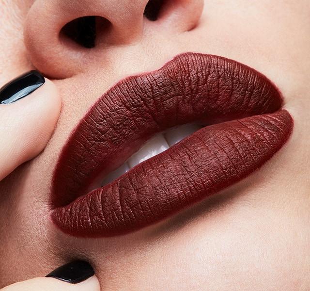 Actual product image MAC Cosmetics Retro Matte Liquid Lipcolour (Carnivorous)