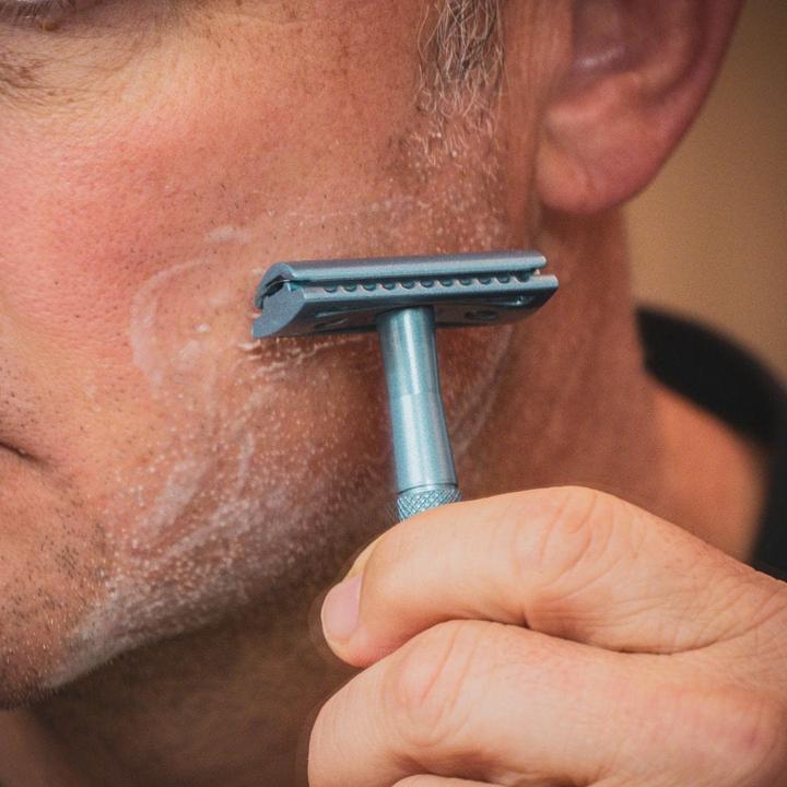 Actual product image Pandoo Metal safety razor