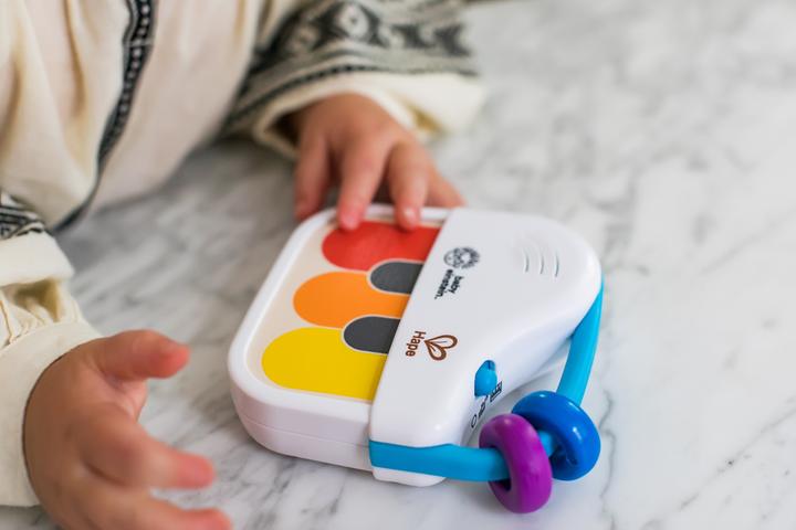 Actual product image Hape Mini Piano (German, French, Italian, English)