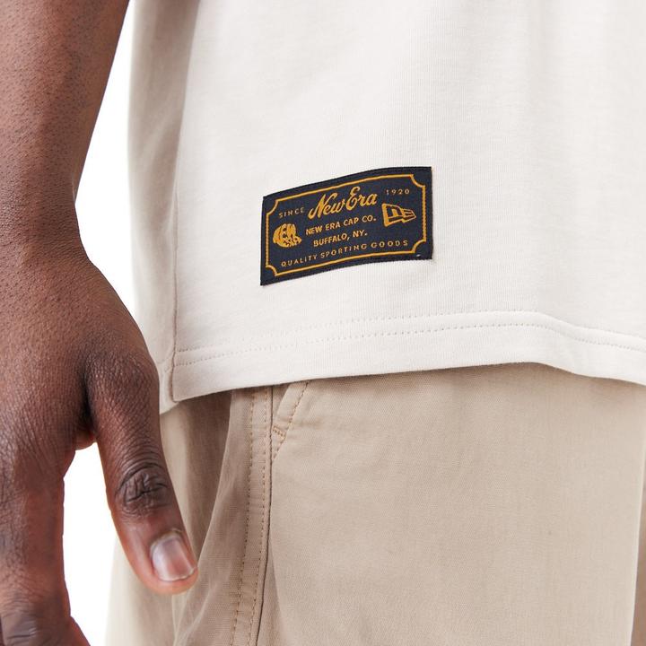 Produktbild New Era Oversize Shirt - HERITAGE PATCH stone beige - S (S)