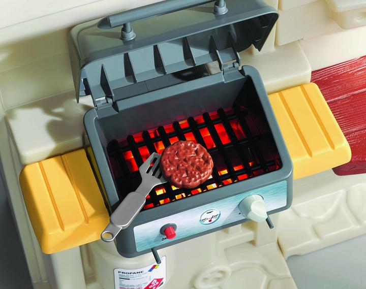 Actual product image Little Tikes Deluxe 2-in-1 play and barbecue kitchen