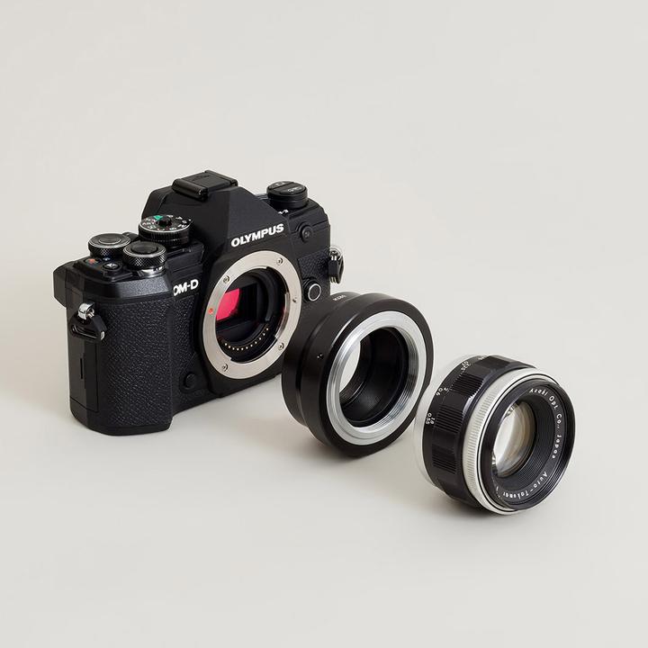 Produktbild Urth Lens Mount Adapter: Compatible with M42 Lens to Micro Four Thirds (M4/3) Camera Body