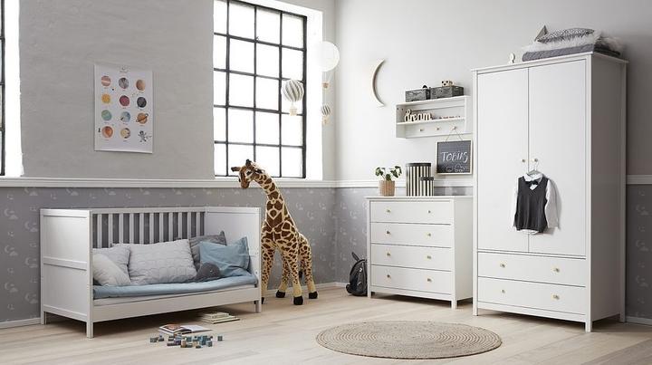 Actual product image Flexa Baby crib Luna with grooved profile (70 x 140 cm)