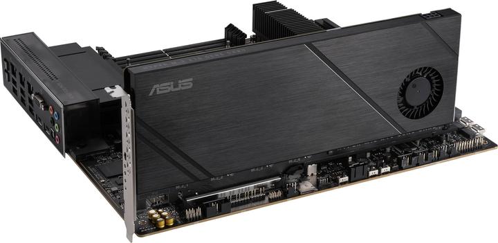 Produktbild ASUS Hyper M.2 x16 Gen5