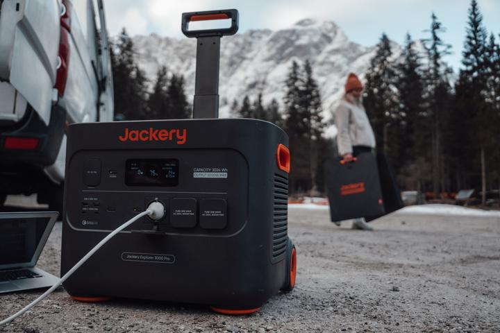 Immagine prodotto Jackery Explorer 3000 Pro (3024 Wh, 29 kg)