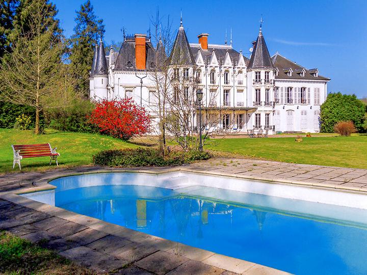 Actual product image Smartbox 2 nights in a French castle for newlyweds (2 pers.)
