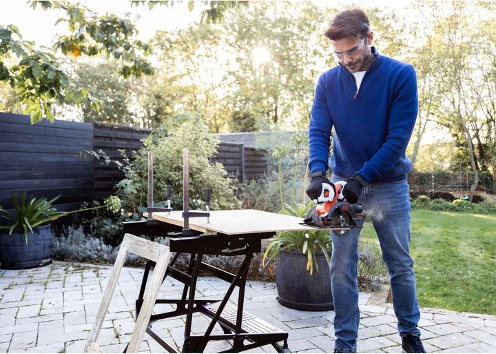 Actual product image Black & Decker Cordless circular saw BDCCS18N