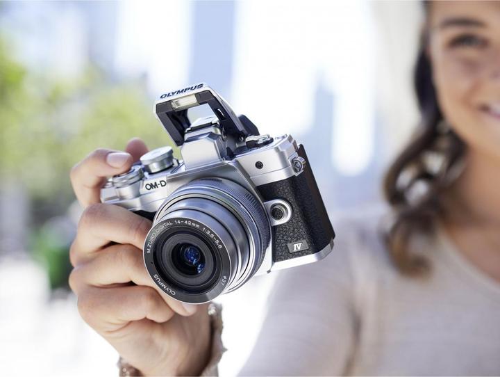 Actual product image Olympus OM-D E-M10 Mark IV (14 - 42 mm, 20 Mpx, Micro Four Thirds)