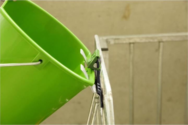 Image du produit Kerbl 1406 Protection contre l'éjection Bucket Guard, mise à niveau possible