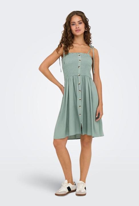 Produktbild Only Normal geschnitten Trapezausschnitt Kurzes Kleid Kleid (XL)