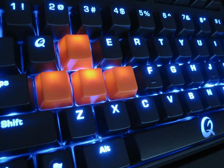 Produktbild QPAD MK-80 Pro Gaming Keyboard (DE, Kabelgebunden)