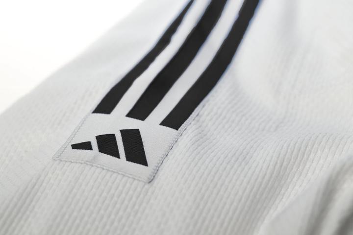 Actual product image adidas JUDO GI J350 (120 B)