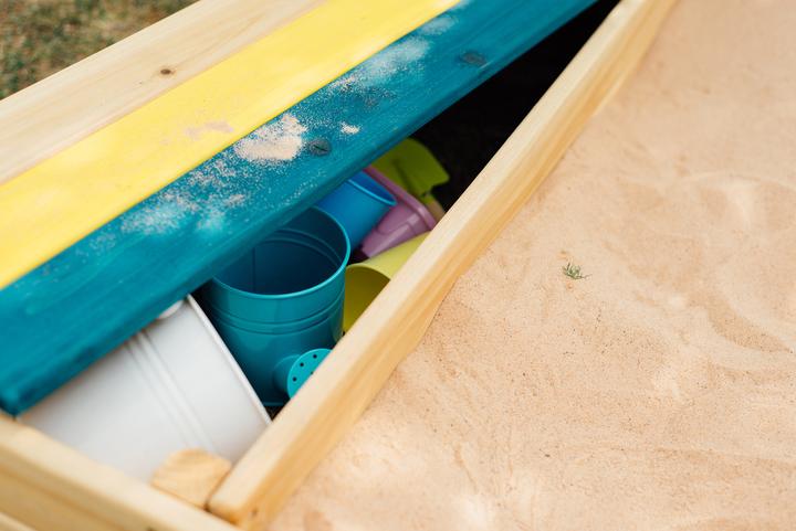 Actual product image Plum Play sandbox with storage compartment and protective cover