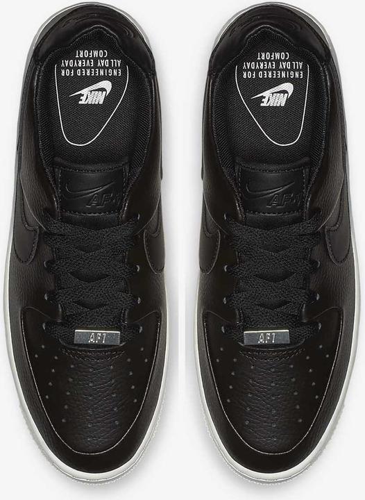Actual product image Nike Air Force 1 Sage Low (40)