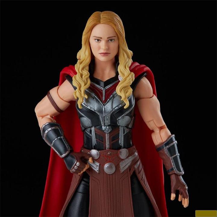 Immagine prodotto Hasbro Marvel Legends Thor: Amore e Tuono, figura d'azione di Mighty Thor da 15 cm, 4 accessori e 1