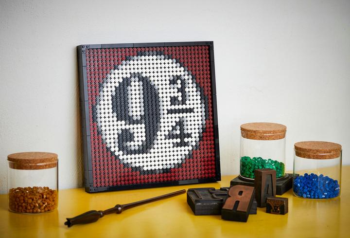 Immagine prodotto LEGO Harry Potter Hogwarts Crest (31201, LEGO Harry Potter)