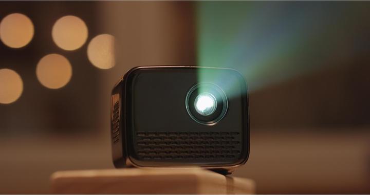 Actual product image Philips PicoPix Nano (nHD, 100 lm, 1.68:1)