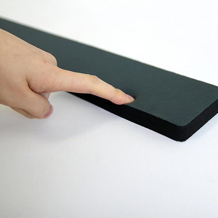 Produktbild JTI Praktische Handgelenkstütze für die Tastatur - schwarz