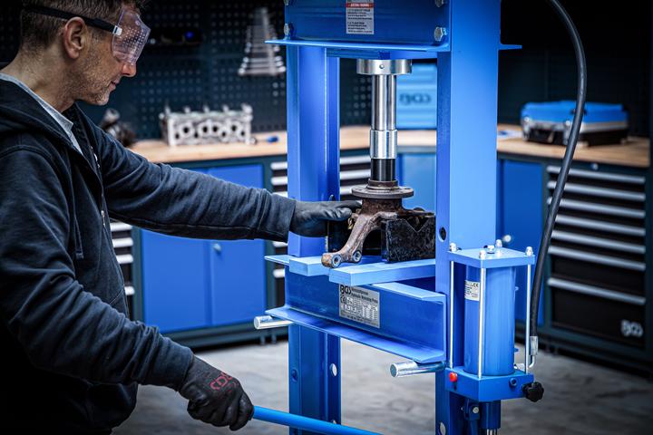 Produktbild BGS Hydraulik-Werkstattpresse