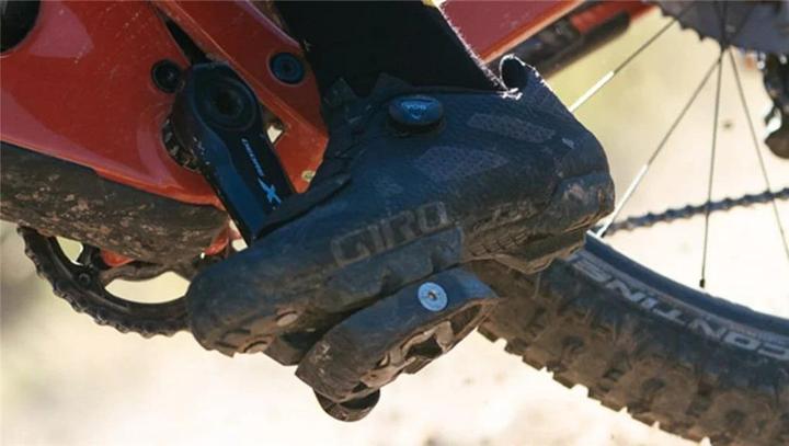 Actual product image Giro Rincon (39)