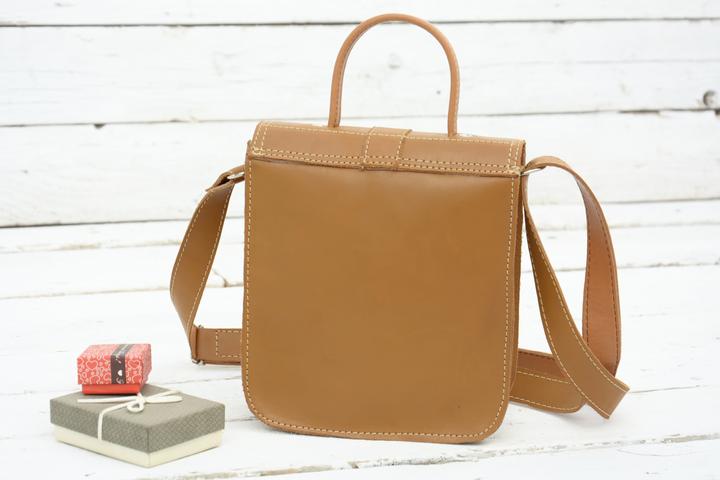 Produktbild Only-Bags.Store Leder Hellbraun Karamell Messenger Bag Business Bag, Front Lock Leder Crossbody Bag
