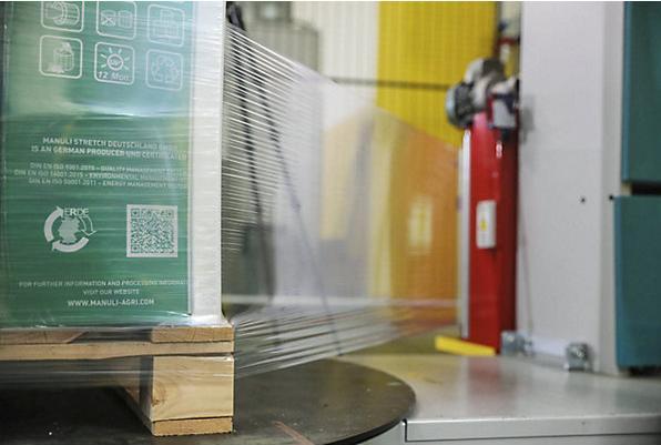 Produktbild Manu Packaging PE-Maschinenstretchfolie, B 500mm, ab 1 VE, Stärke 20 µm, VE 15 Stk, transparent (15 Stück)