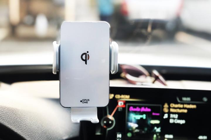 Image du produit Opus One F1 Car Charger black