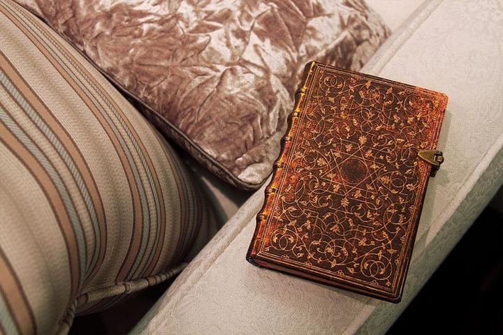 Image du produit Paperblanks Grolier (A5, À rayures, Couverture rigide)