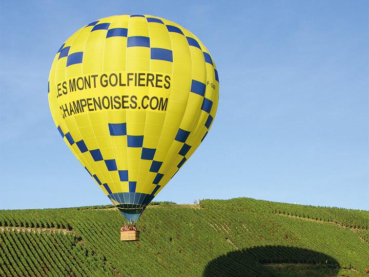 Immagine prodotto Smartbox Giro in mongolfiera con champagne per 2 persone vicino a Reims (2 pers.)