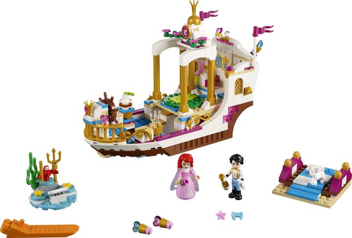Actual product image LEGO Ariel royal wedding boat (41153, LEGO Disney)