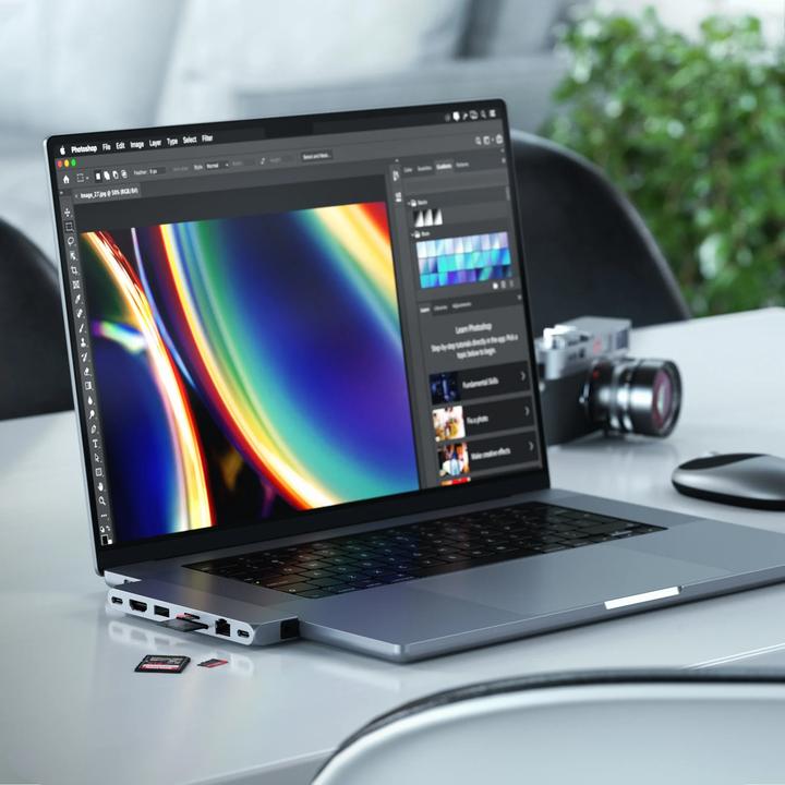Actual product image Satechi Dual USB-C Pro Hub Max (USB-C, 7 Ports)