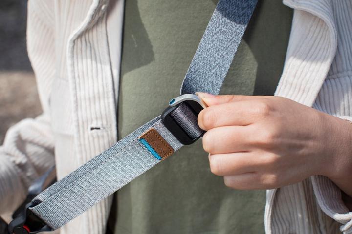 Image du produit Peak Design diapositive lite (Sangle d'épaule, Ceinture cervicale, Dragonne)