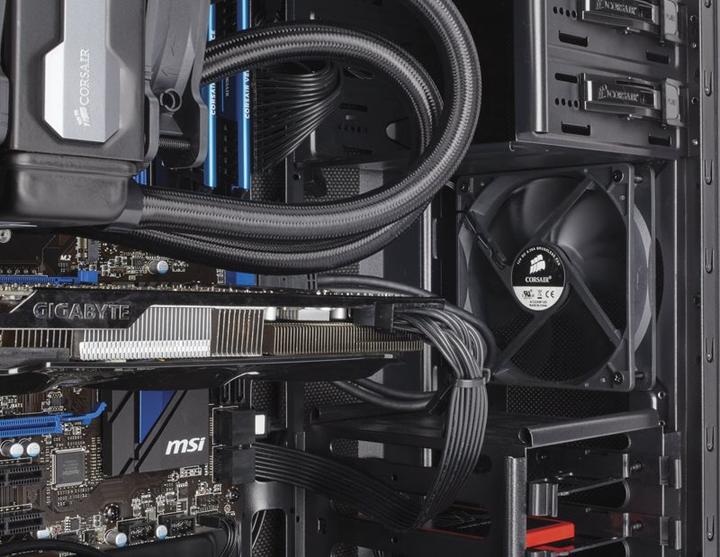 Produktbild Corsair 100R Silent Edition (ATX, mATX, Mini-ITX)