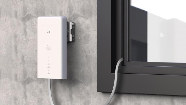 Actual product image ZTE Router MC889 5G ODU
