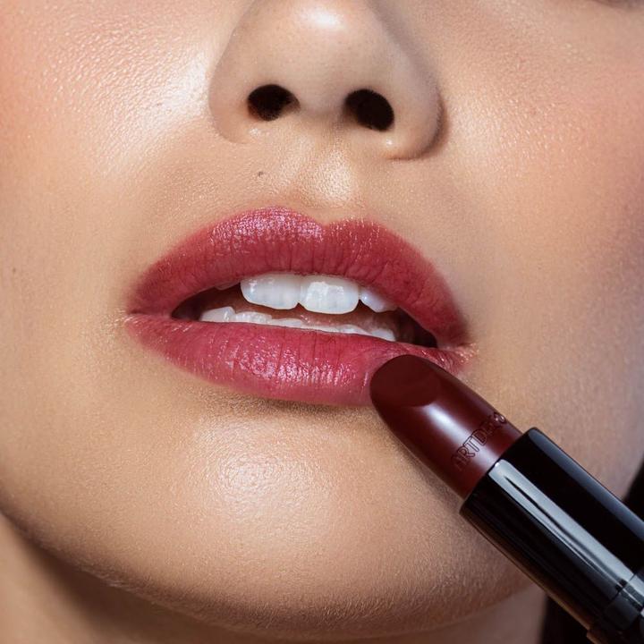 Actual product image Artdeco Perfect Color Lipstick 13.808 (808 heat wave)