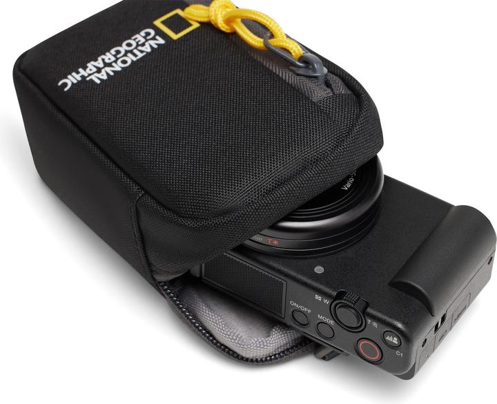 Actual product image National Geographic Camera Bag Small Black (Camera case, 1.20 l)