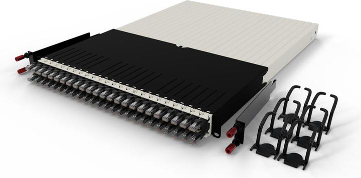 Actual product image PATCHBOX one / 30RU / Cat 6A, UTP, 1.8 m, black (U/UTP, CAT6a, 1.80 m)