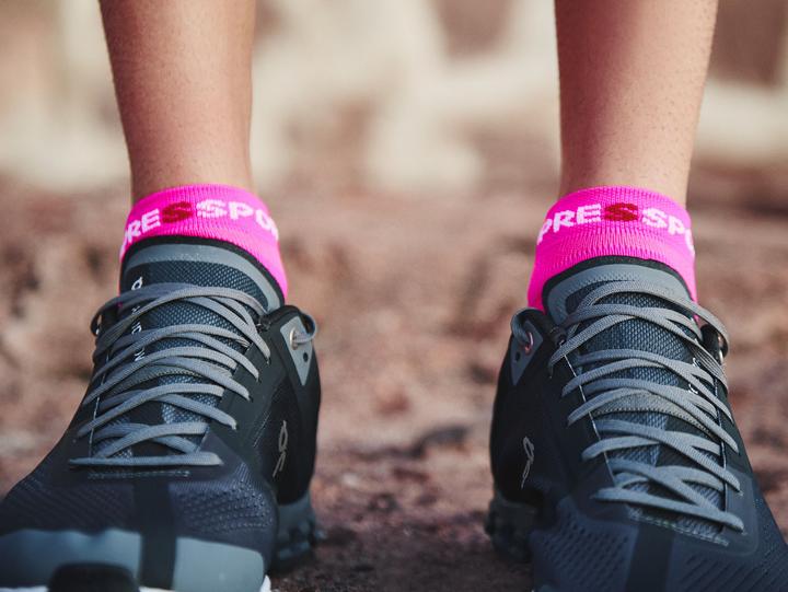 Produktbild Compressport Pro Racing Socks v4.0 Ultralight Run Low (42 - 44)